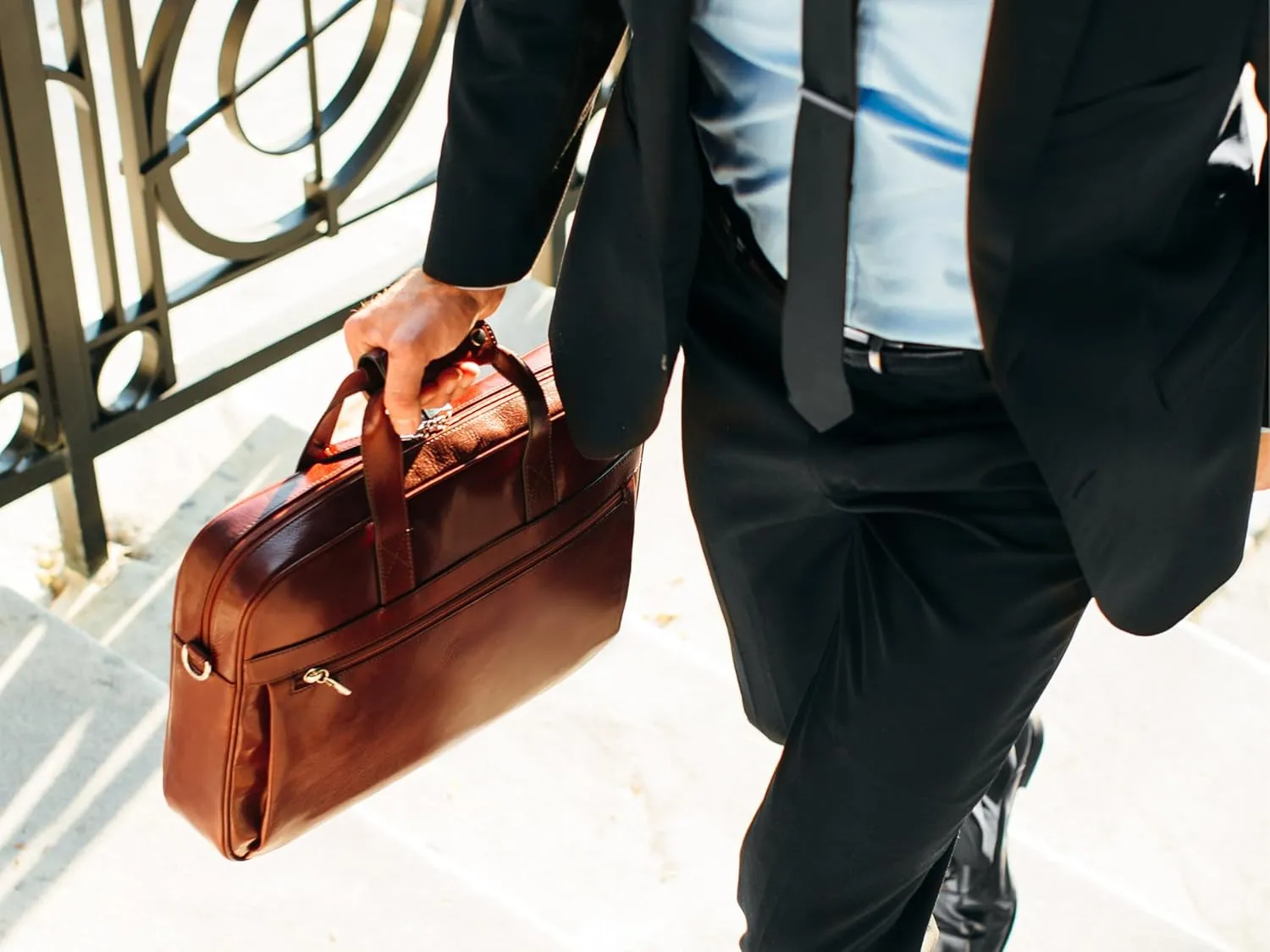 Bosca Old Leather Messenger Bag, Vintage Style Laptop Briefcase for Men, Multiple Pockets, Ideal for Office & Travel