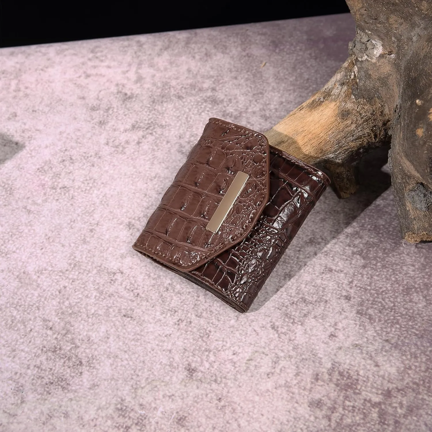 Crocodile Small Wallets Short Vintage Leather Credit Card Holder Luxury Clutch Mini Coin Purse for Women