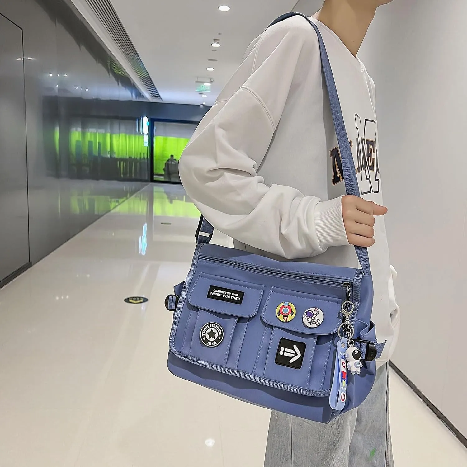 Fashion Crossbody Bag with Cute Accessories Nylon Casual Messenger Bag with Pendant Lightweight Handbag Travel Daypacks (Blue)