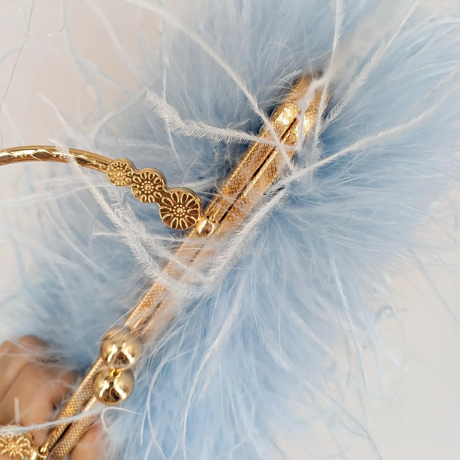 LVCOME Natural Feather Purse Evening Handbag with Golden-handle Elegant Vintage Fluffy for Party Wedding
