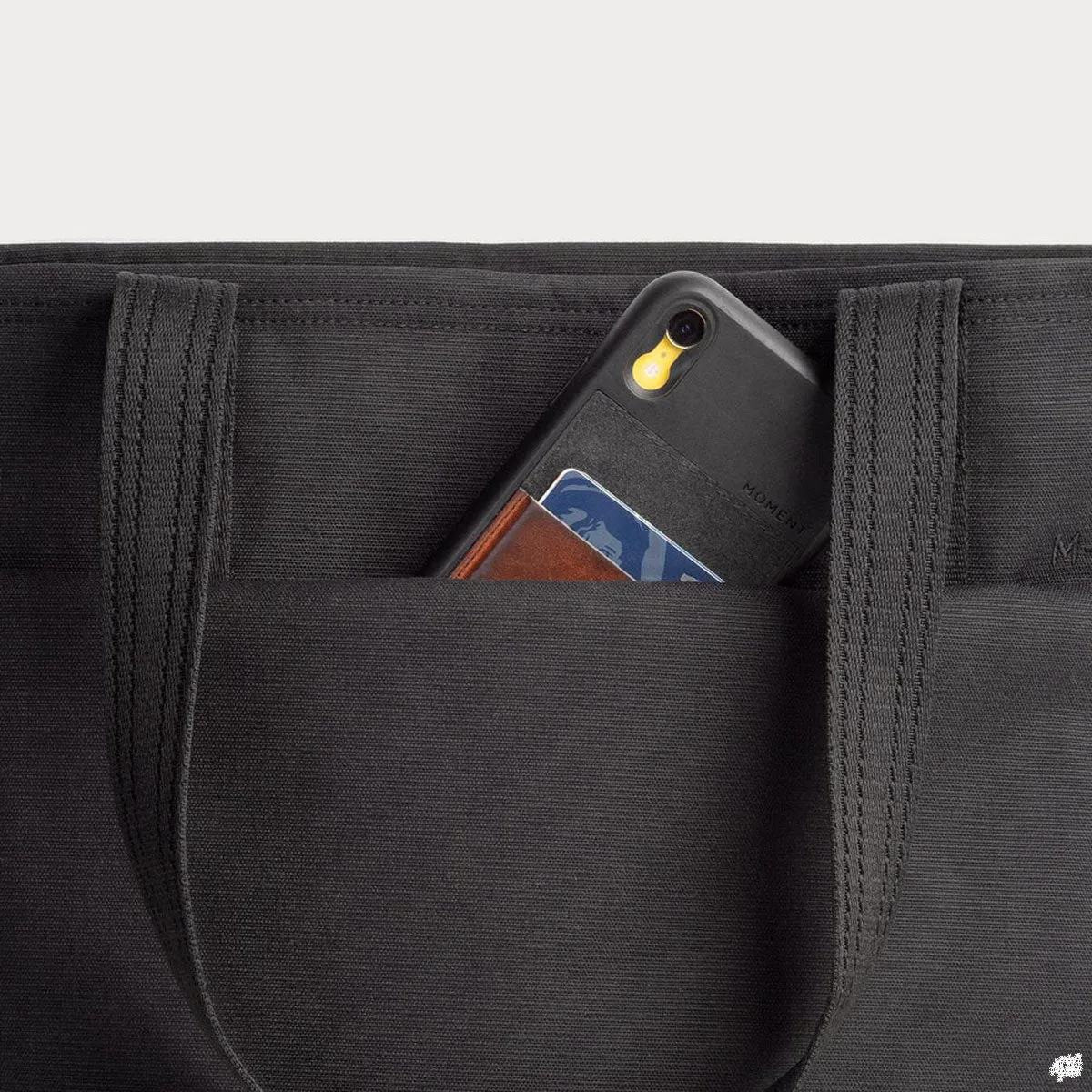 [PO] Moment : Everything Tech Tote 19L : Black